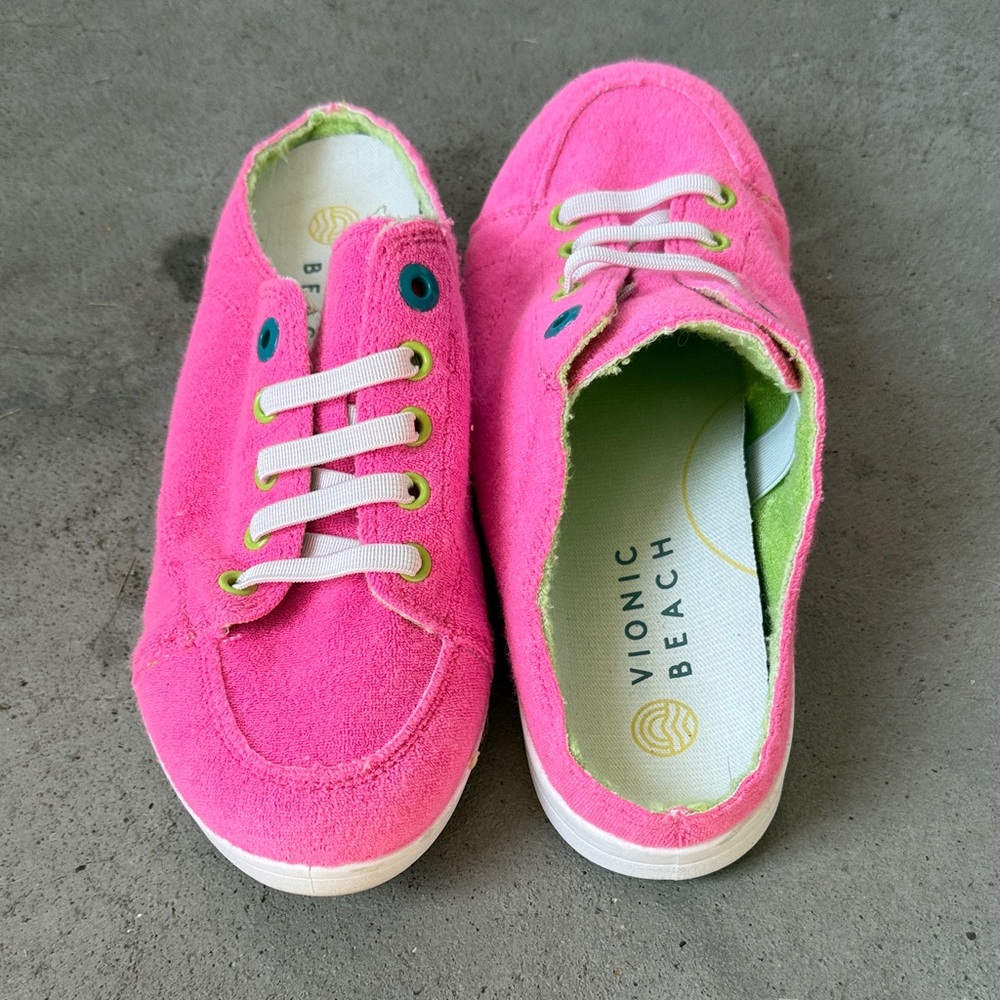 Vionic Women's Pink Sneakers